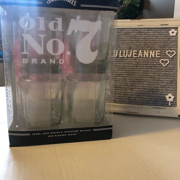 Jack Daniels Whiskey Glasses - Set of 4 - Picture 3 of 4